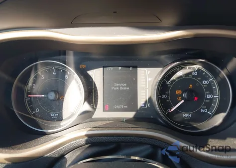 2014 Jeep Cherokee Latitude z USA, uszkodzony, nr VIN 1C4PJMCS8EW150488